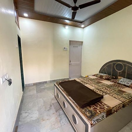 Zars Villa, Lonavala Eksteriør billede