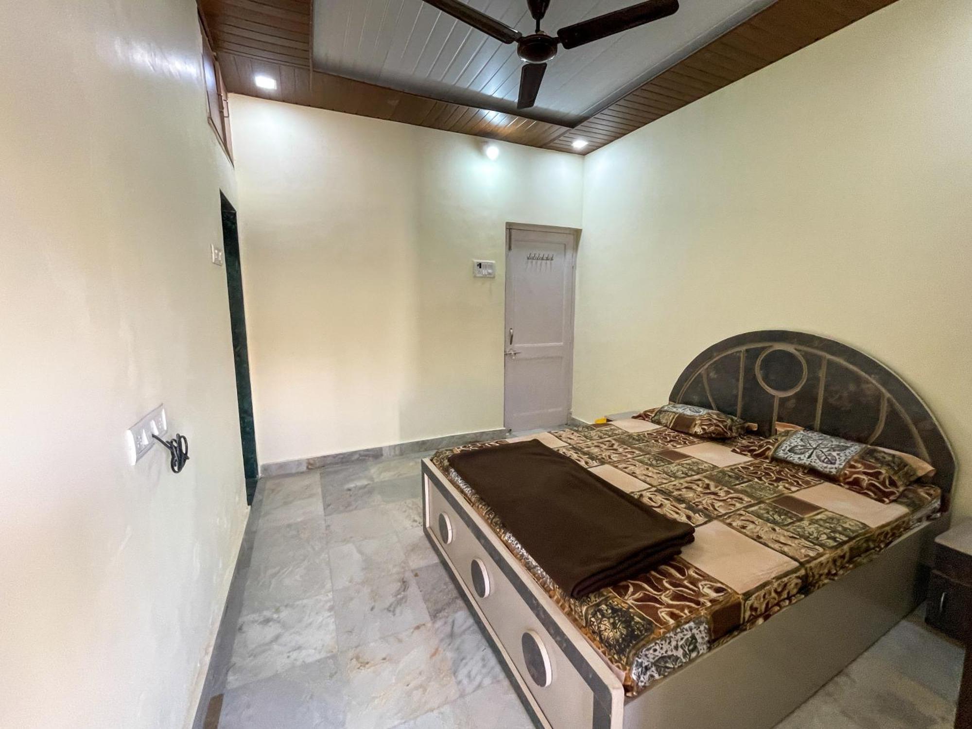 Zars Villa, Lonavala Eksteriør billede