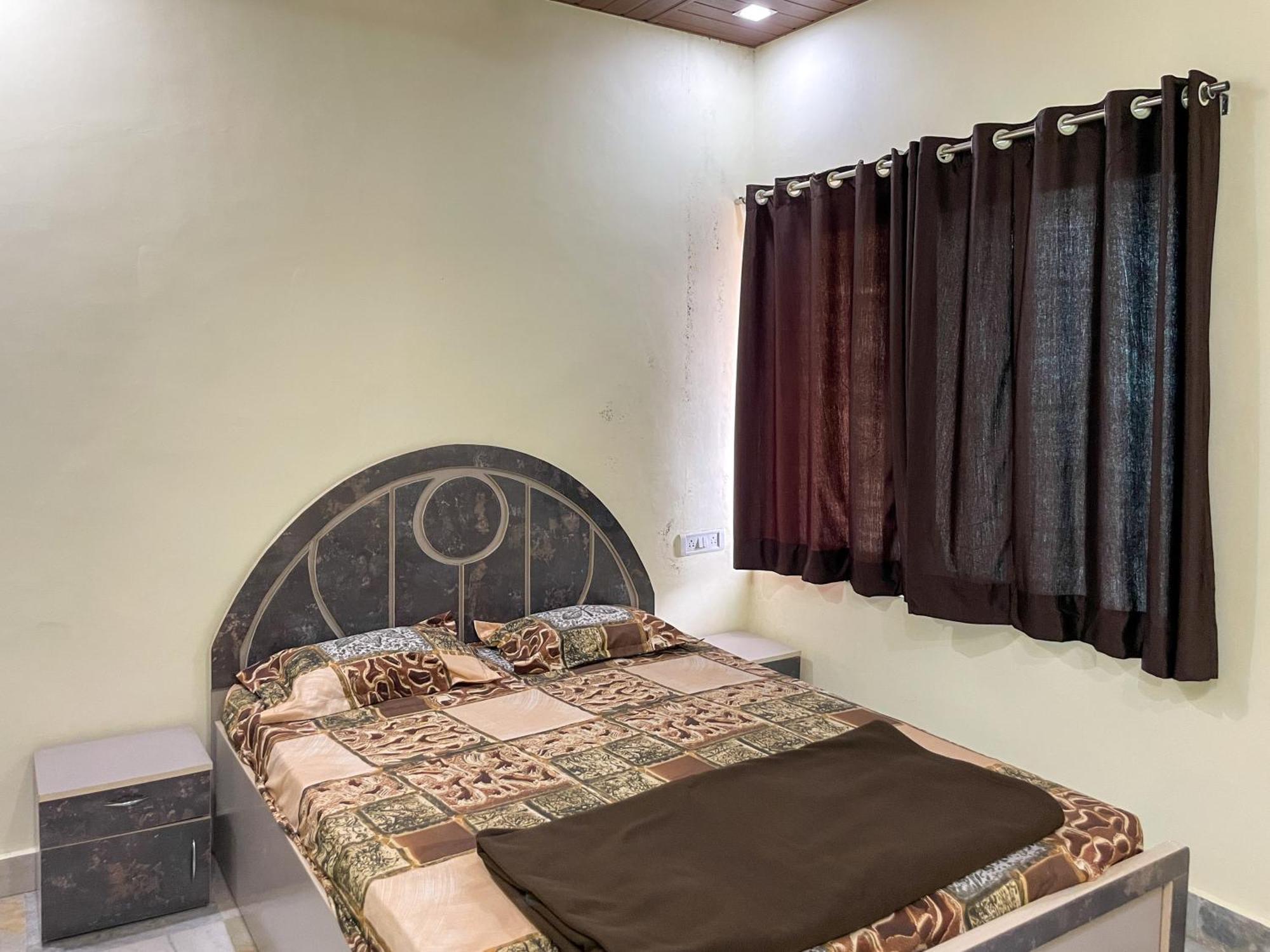 Zars Villa, Lonavala Eksteriør billede