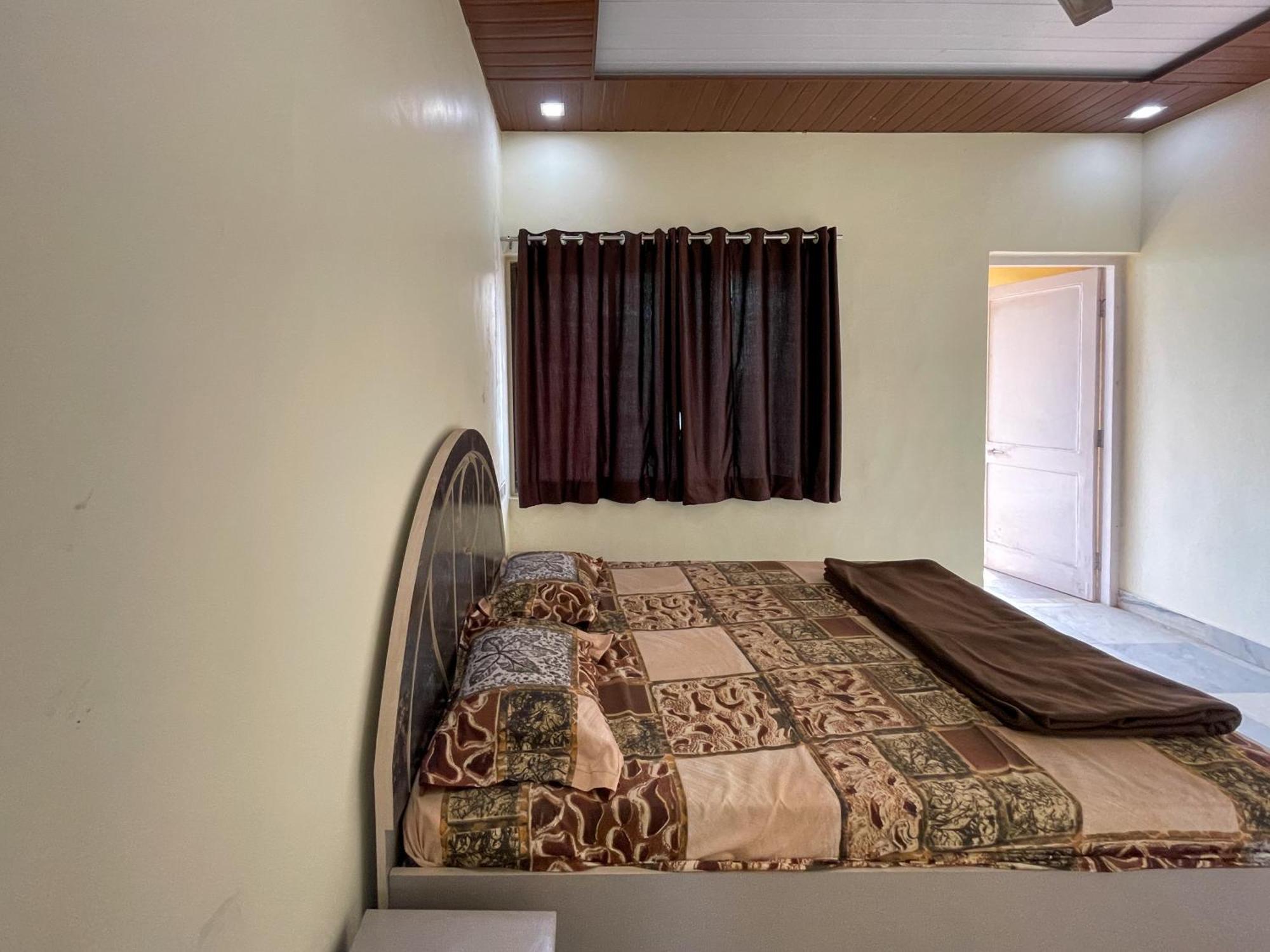 Zars Villa, Lonavala Eksteriør billede