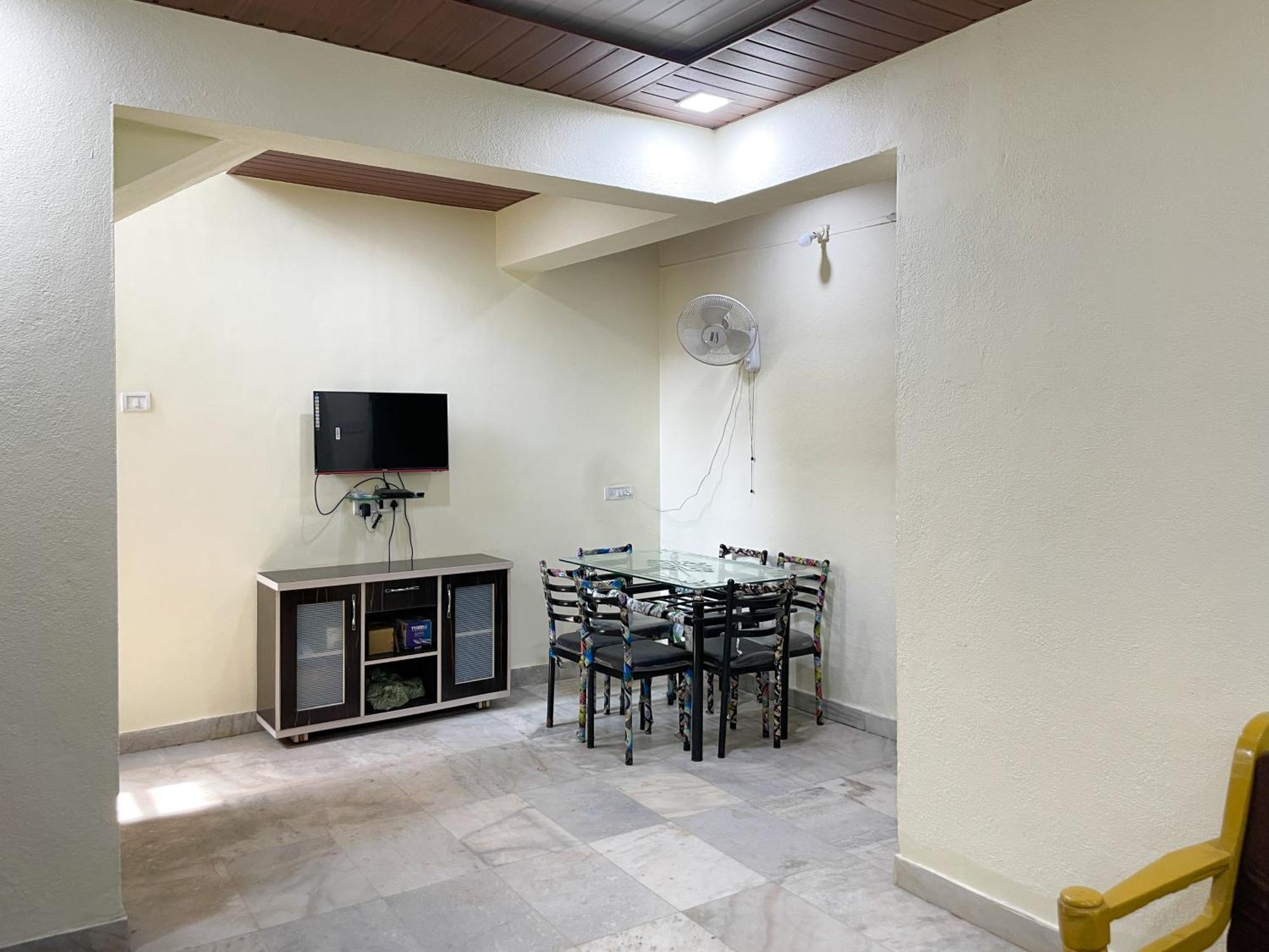 Zars Villa, Lonavala Eksteriør billede