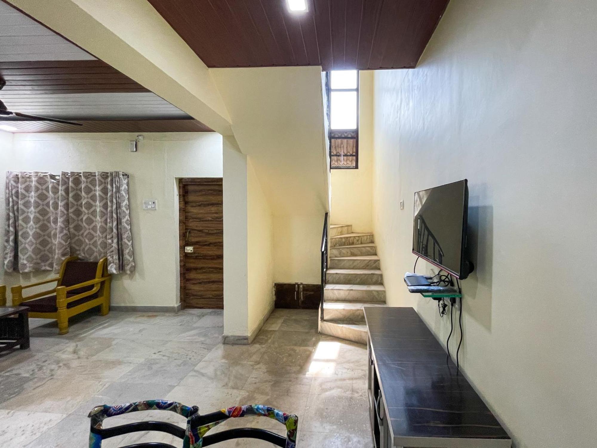 Zars Villa, Lonavala Eksteriør billede